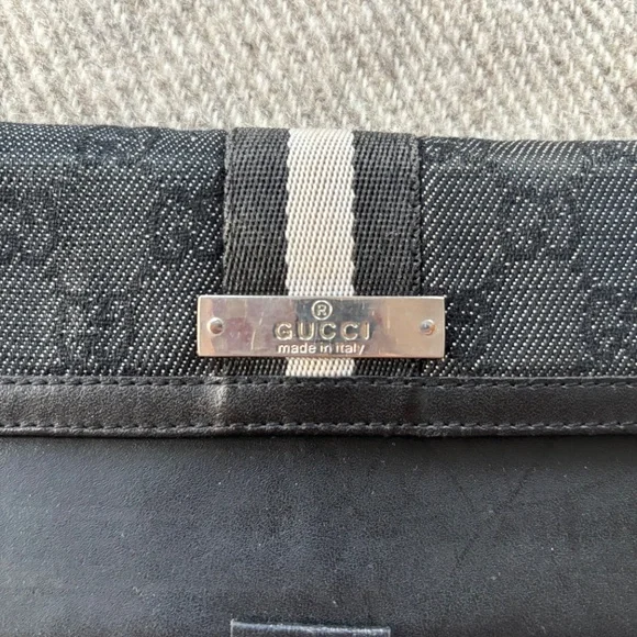 Gucci Wallet - Picture 7 of 8